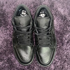 Men all black Jordan 1
